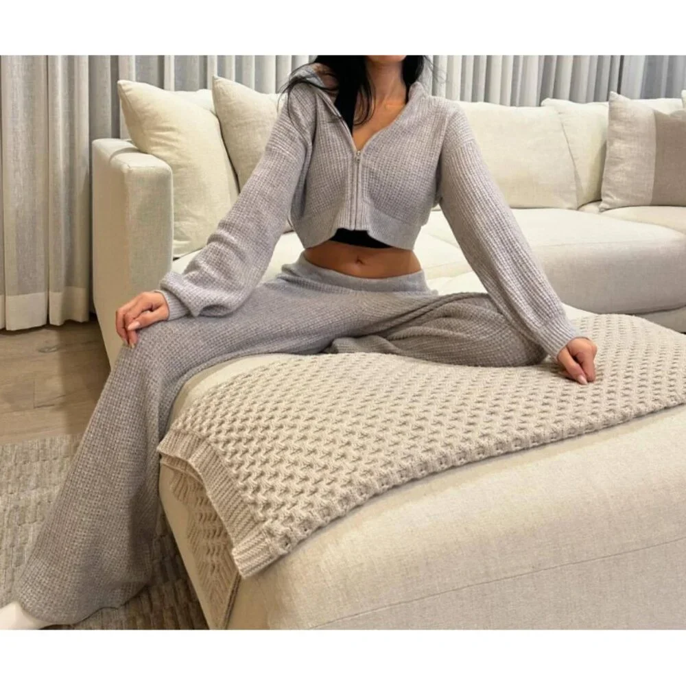 Alo Cashmere High-Waist Plush Waffle Pants Athletic Heather Grey Hi-Rise Sweater